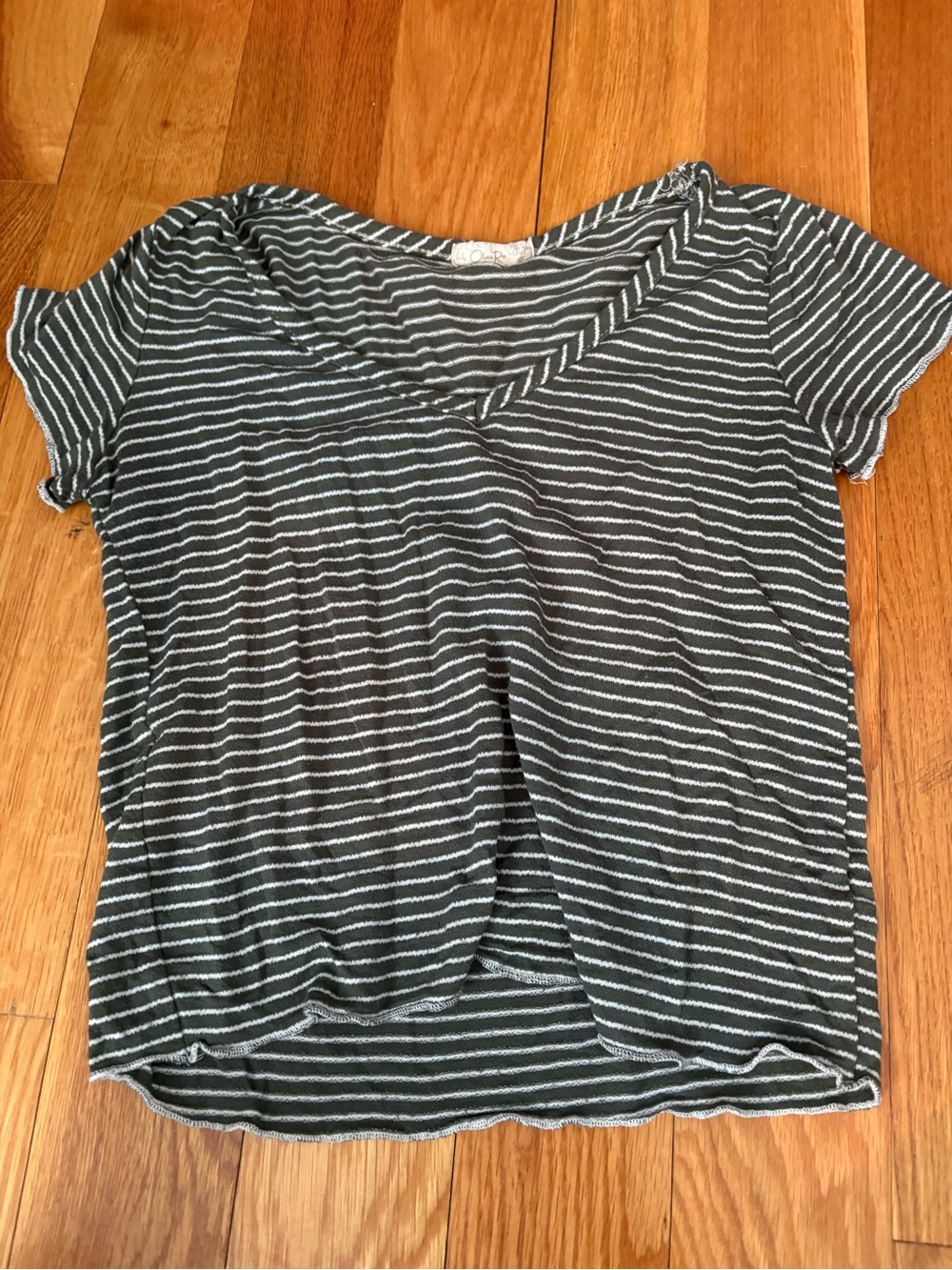 Junior’s stripped top